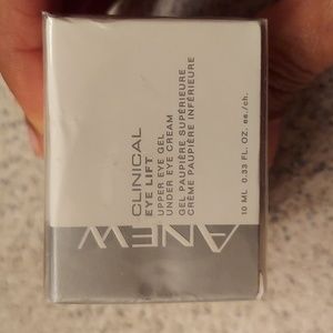 Anew Clinical Eye Lift